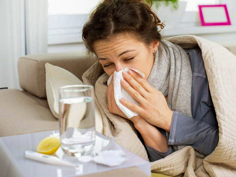 Des soins simples pour faire face au rhume